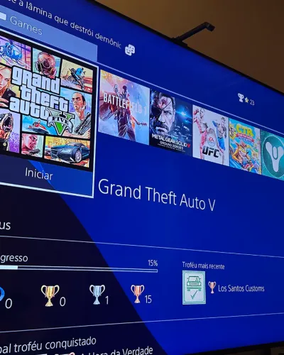 Playstation 4 - PS4 + Jogos