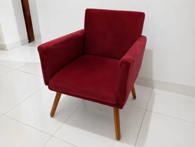 Poltrona decorativa em veludo