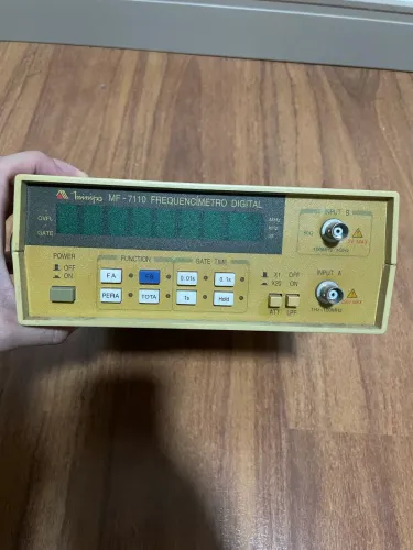 Frequencimetro digital MINIPA MF-7110 funcionando 