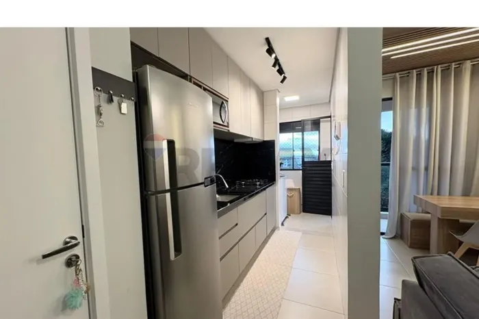 Apartamento mobiliado 2 quartos sacada churrasqueira Plaza Royal Residencial Parque da Fon