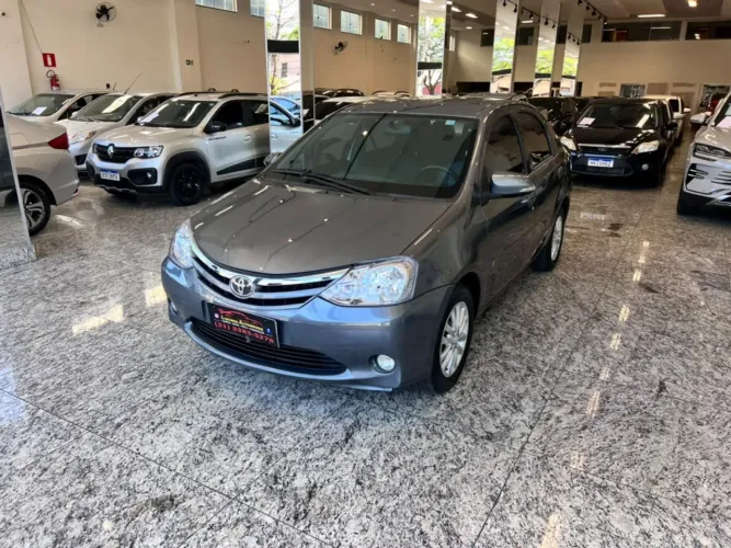Toyota Etios XLS Sedan 1.5 Flex 16V 4P Mec. 2016