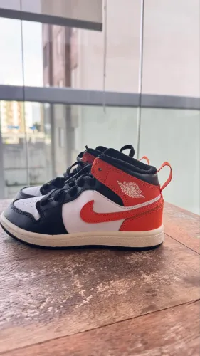Tênis infantil Nike Air Jordan - numeração 28,5