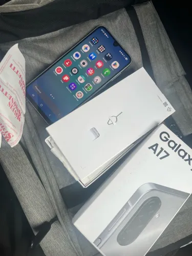 Samsung A17