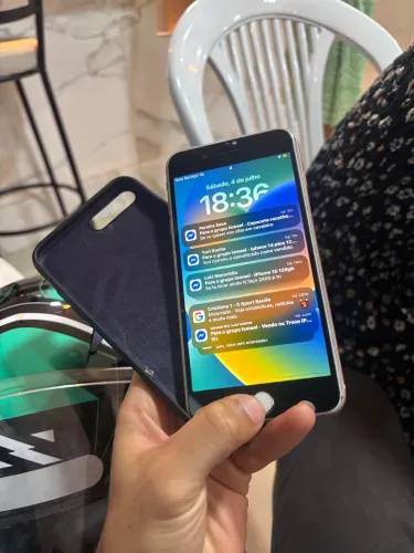 iPhone 8 Plus 64g
