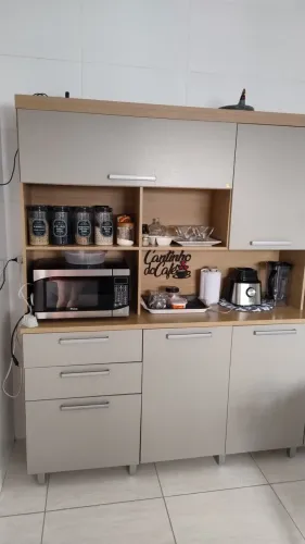 Lindo armário de cozinha Necher 