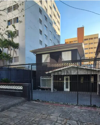 Sobrado para aluguel tem 149 metros quadrados com 5 quartos em Vila Bastos - Santo André -
