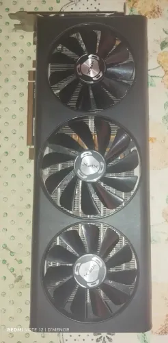 Placa de Vídeo XFX RX 5700 XT 8GB GDDR6 Triple Fan - Excelente Estado com Caixa