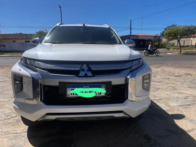 Mitsubishi L200 Triton Sport HPE-S 2.4 CD Dies. AUT 2022