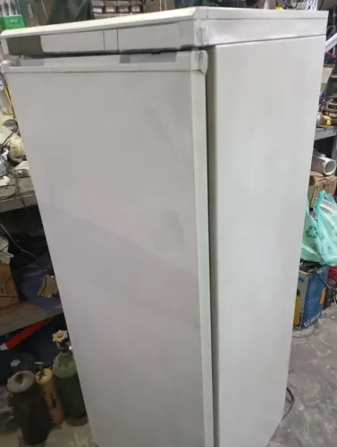 Freezer vertical Prosdócimo.