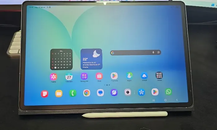 Tablet Samsung Galaxy Tab S10 FE+ 5G, 128GB, 8GB, Tela 13.1" 90Hz, S Pen e Capa Inclusas