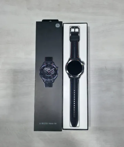 Xiaomi Watch S4 