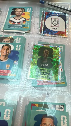 Vendo figurinhas da copa 