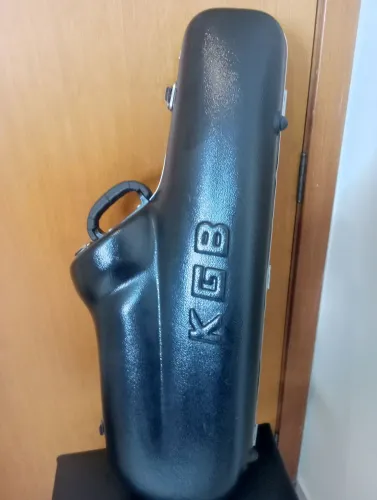 Case KGB Fibra para Sax Tenor + Escova secadora RICO
