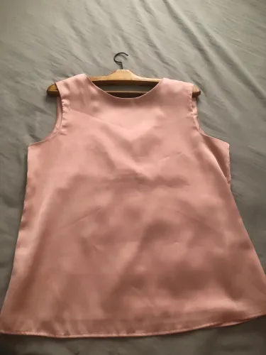 Blusa acetinada da marca AMARO*(MEGA PROMOÇAO MIX BAZAR)