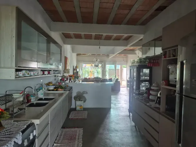 Casa 4 Qts sendo 1 suíte, Jardim Guanabara  - Macaé - RJ