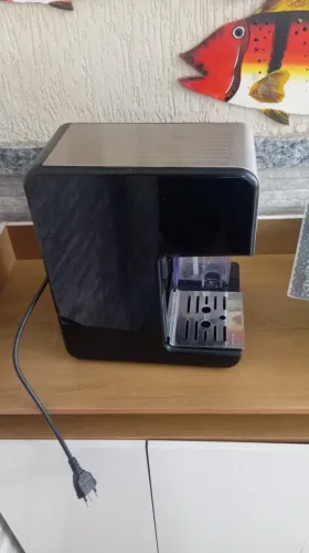 Cafeteira Oster, pouco uso, sem defeito. Garagem Salle. Para vender hoje.
