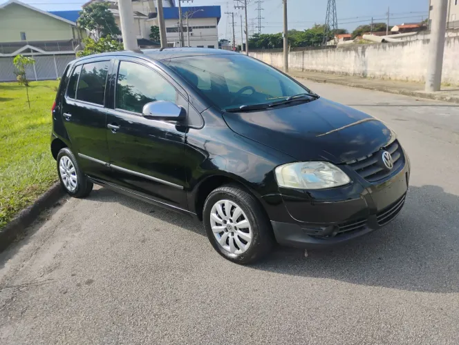 Volkswagen Fox Plus 1.0mi/ 1.0mi Total Flex 8V 4P 2008