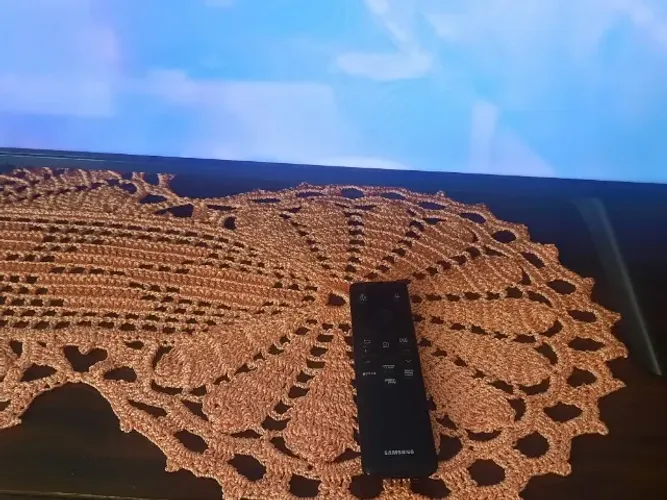 Tv Samsung com seminova com defeito na tela 