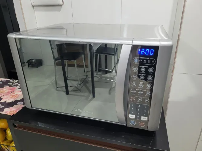 Microondas Inox Espelhado 30 Litros