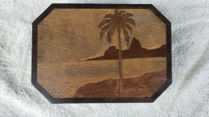 Porta Joias em Madeira Marchetada octavada