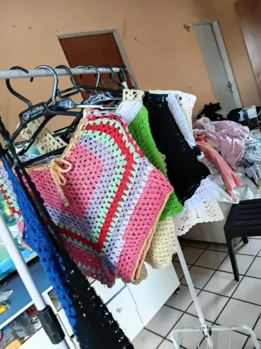 Vendo roupas feitos por crochê