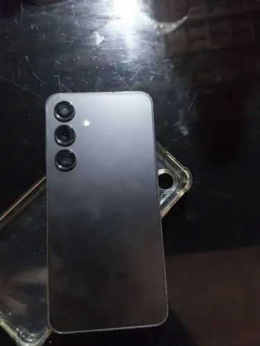 Vendo Galaxy S24 1ano 9meses nunca foi aberto precisa trocar a bateria