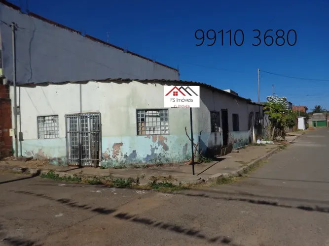 QR 829 Ótima Esquina com Casa Simples Escriturada em Samambaia Norte - Brasília DF