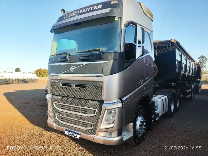 VOLVO FH 540 com rodocaçamba