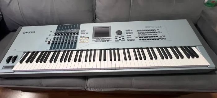 Yamaha MOTIF XS8
