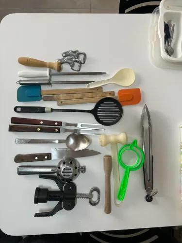 Kit completo de utensílios de cozinha - aproximadamente 20 peças