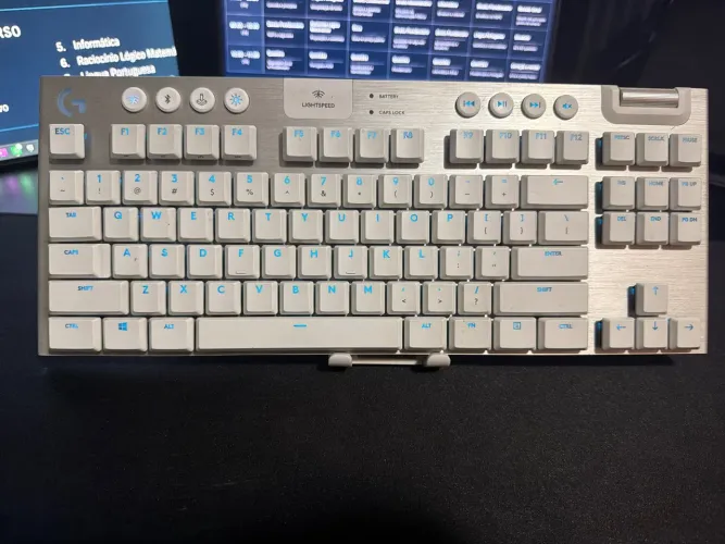 VENDO TECLADO LOGITECH G915TKL BRANCO