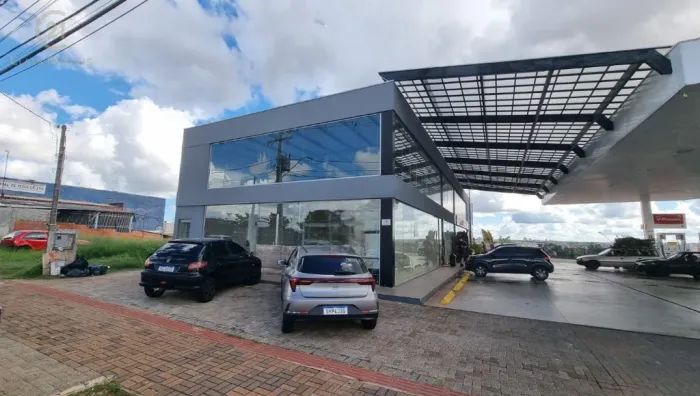 Sala para alugar em Londrina, Aquilles Sthengel, com 163 m²