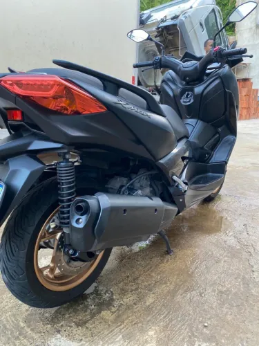 Vendo - MOTO YAMAHA XMAX
