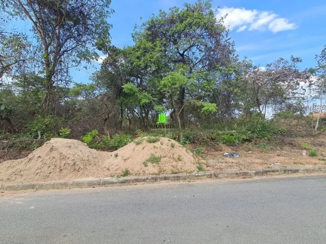 Lote de Esquina com 545 m² e Zoneamento ZR2 - Residencial Riviera, Lagoa Santa MG