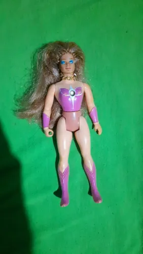 Boneca she-ra anos 80 mattel 10cm
