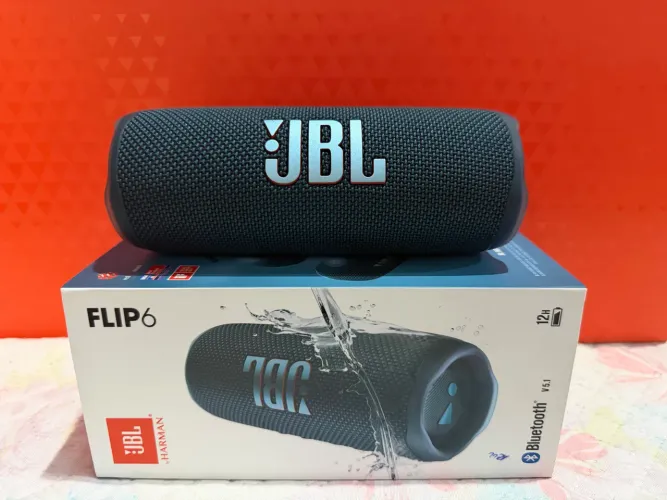 Caixa de som JBL flip 6