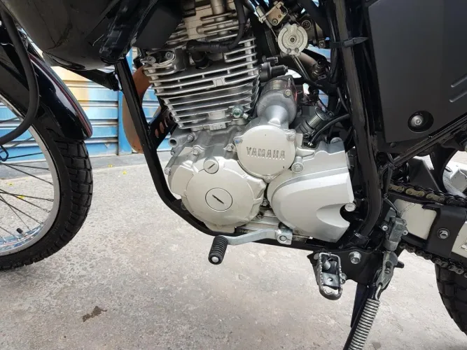 Tenere 250
