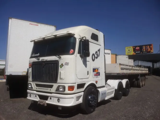 Internacional 9800i