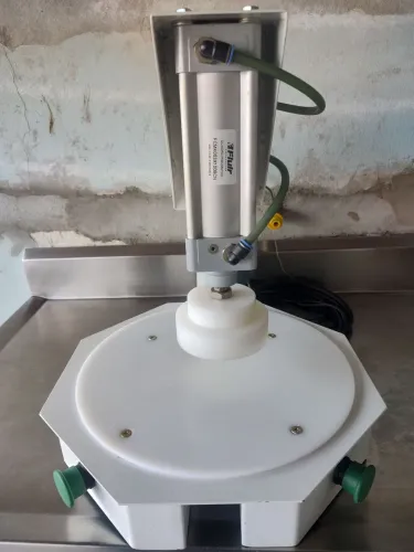 Modeladora Tecnopizza+Compreensor
