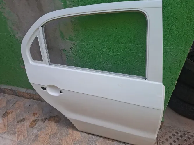Porta traseira gol e voyage