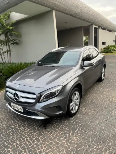 Mercedes-Benz GLA 200 Adv. 1.6/1.6 TB 16V Flex Aut. 2016