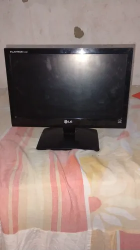 Monitor LG 1336x768
