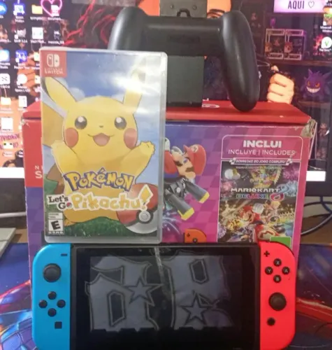 Nintendo Switch V2 com Pokemon Let's go Pikachu