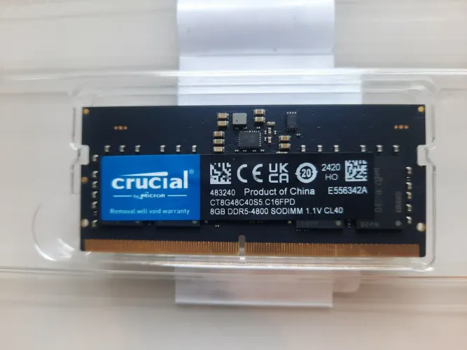 Memória RAM Crucial 8GB DDR5 para notebook