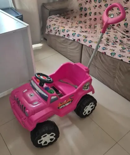 Carrinho infantil de passeio rosa