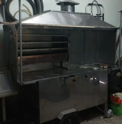 Carrinho de praia para vender churrasco e cachorro quente