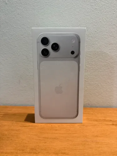 iPhone 17 Pro Max | Silver | Lacrado