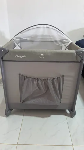 Berço cercado Burigotto com colchão 
