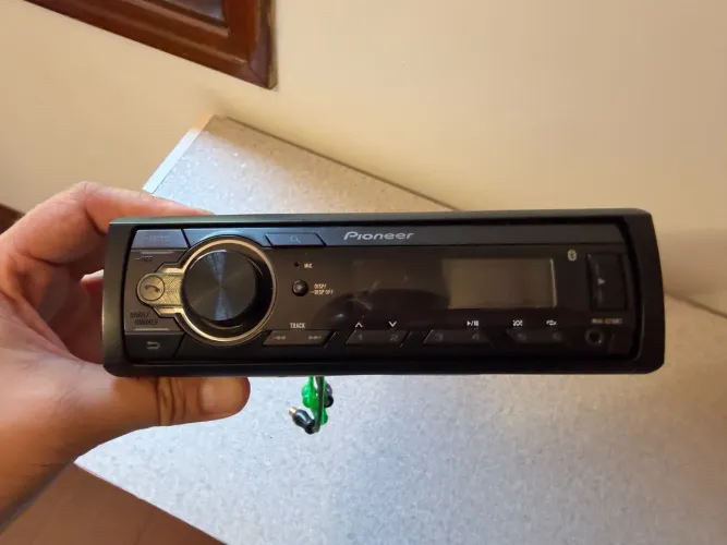 Rádio Pioneer MVH-S218BT Bluetooth