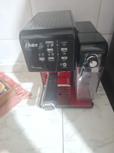 Cafeteira obter prima latte